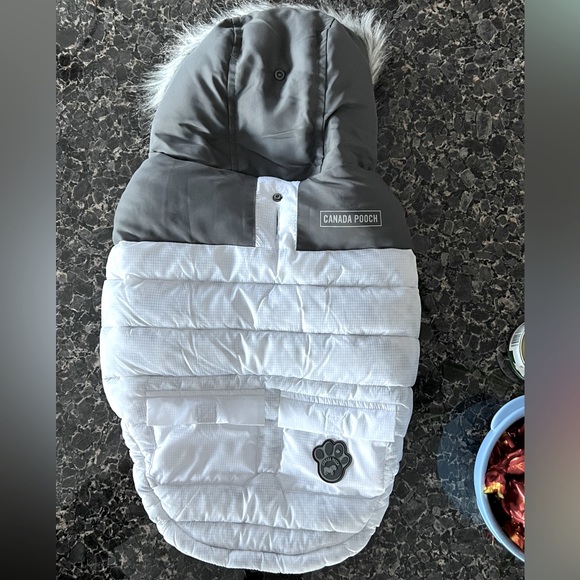 NWOT Canada Pooch winter jacket - Size 18 - Picture 1 of 7